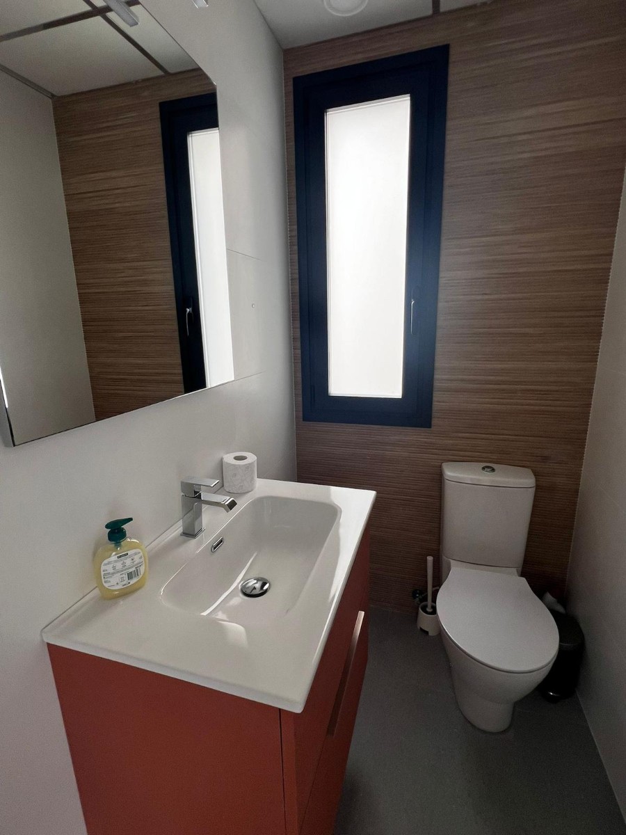 Bedrooms: 5, Bathrooms: 4, Villa in Algorfa, Alicante, Spain - Image 1