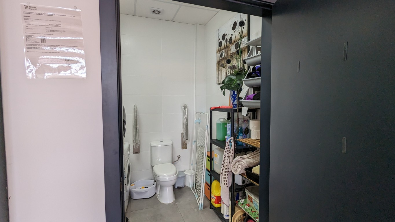 Beautifull spacious commercial property located in the heart of Lo Crispin, Algorfa - Image 1